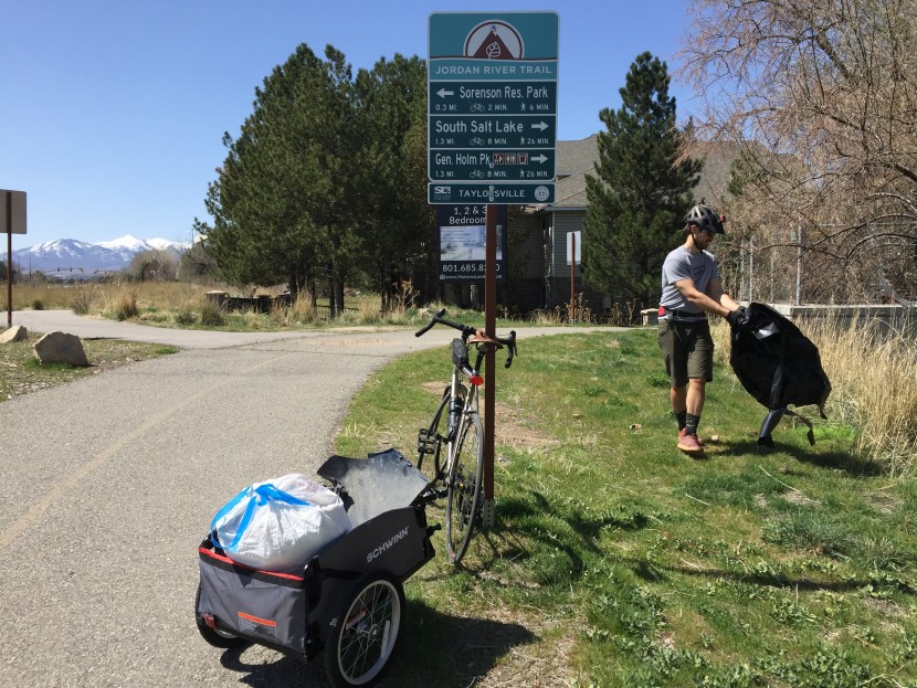 schwinn day tripper - the two-wheel design excels when it comes to hauling weird loads...
