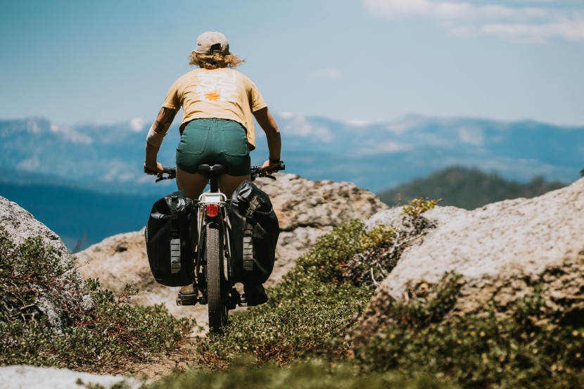 thule shield - riding down single track with 50 liters of trusty thule shield in tow.