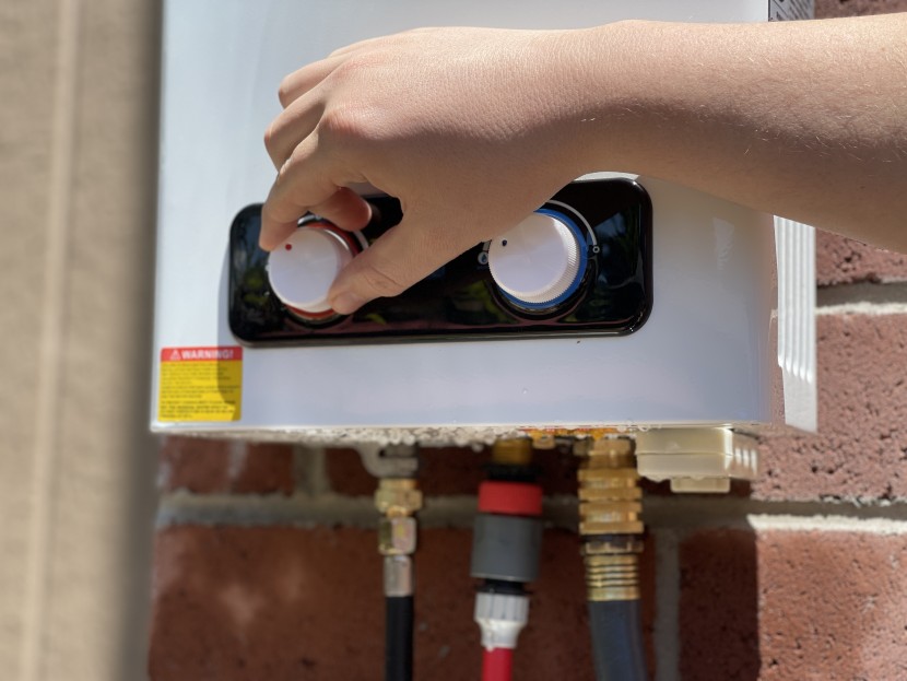 camplux pro series 6l - once it&#039;s set up, the camplux truly is a luxury outdoor shower...