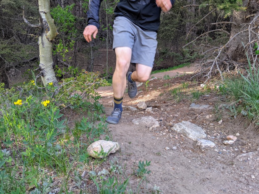 barefoot shoes men - very thin shoes underfoot typically have better ground feedback.