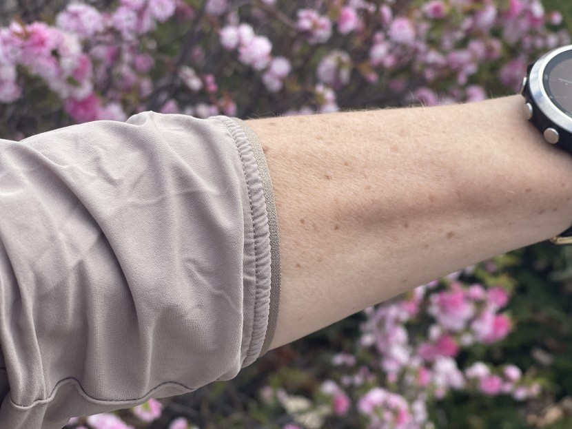 mountain hardwear echo lake hoodie for women - these are some of the most comfortable cuffs to wear pushed up of...