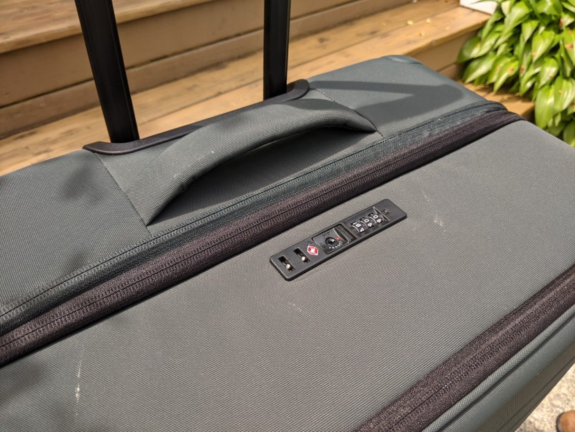 away expandable large - an integrated tsa-approved lock is a handy addition, though the...