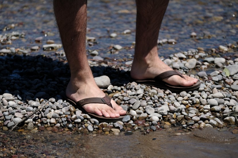 reef draftsmen - if you yourself are a walking party piece, these flip flops might be...