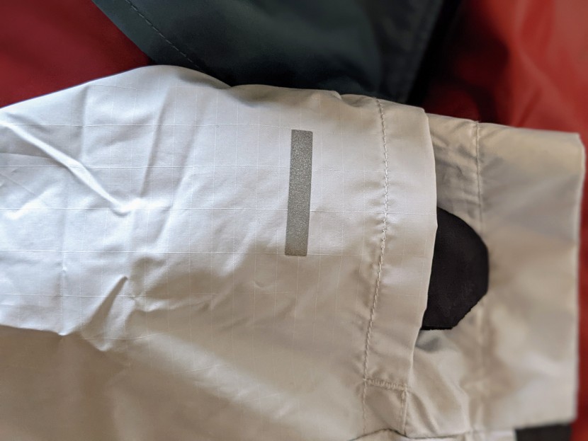 nike trail windrunner - these tiny reflective patches on each wrist are the windrunner&#039;s...