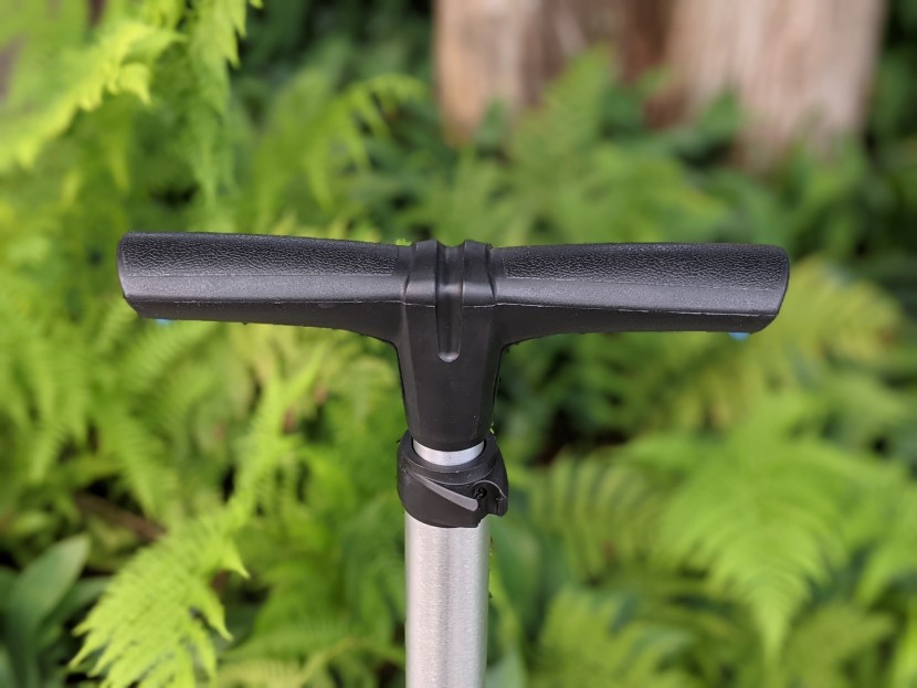 crankbrothers sterling - the handle is comfortably ergonomic, but it is a pretty light and...