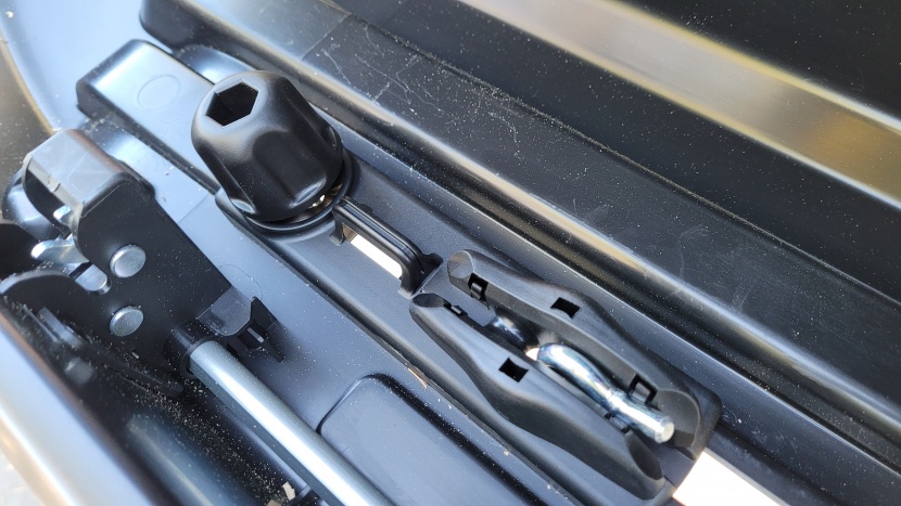 the clamping assembly of the inno racks shadow, fully secured.