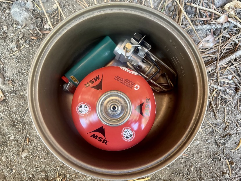 snow peak gigapower 2.0 - this stove fits in a 1-liter pot with a 4-ounce fuel can and some...