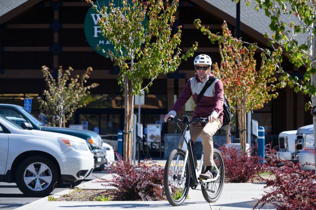 aventon pace 350 step-through - the pace 350 is a quality bike at a reasonable price.
