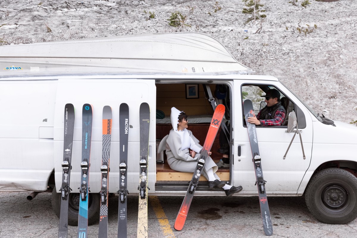 How to Choose Men's All-Mountain Skis