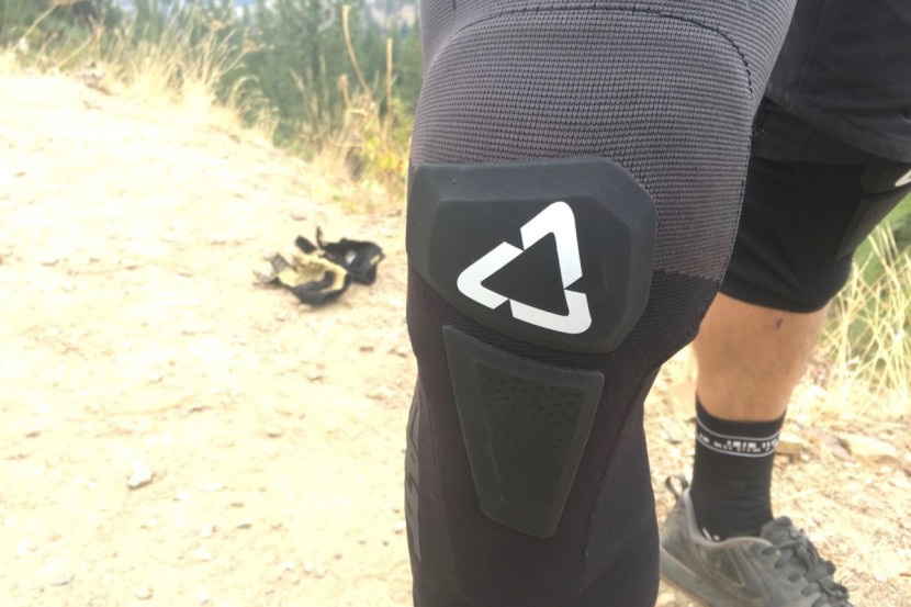 leatt airflex hybrid - the airflex gel pad is topped with a couple of small hard caps to...