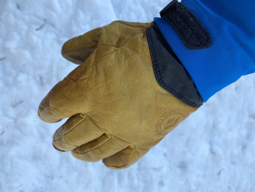 black diamond dawn patrol shell - this is one of the best jackets for use with bulky winter gloves -...