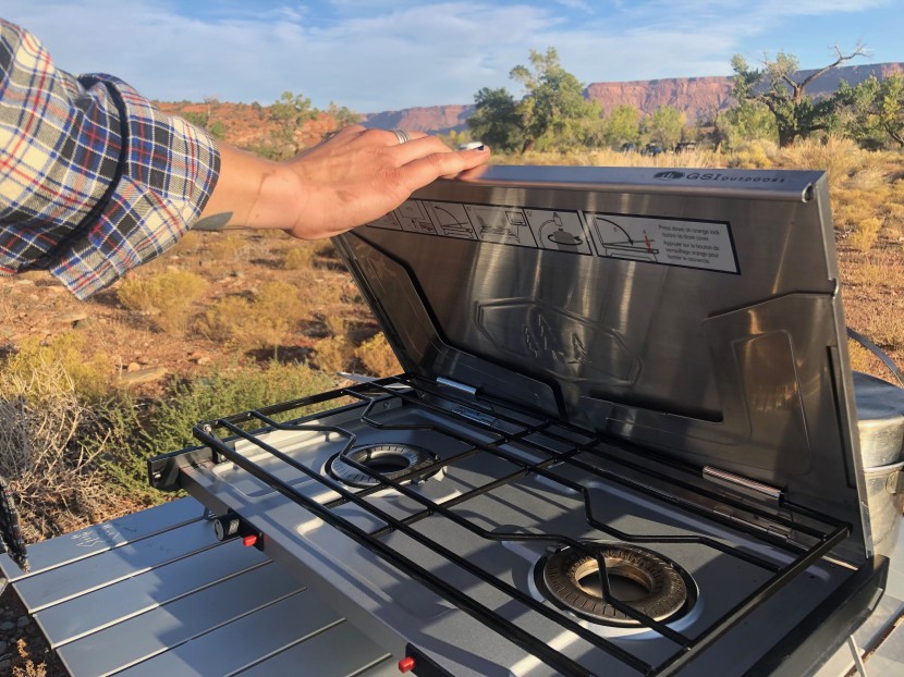 gsi pinnacle pro 2 - to set up the stove simply open the stove, secure the wind screens...