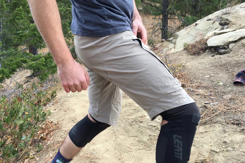poc infinite all-mountain shorts - no pad gap here, these shorts are great with knee pads.