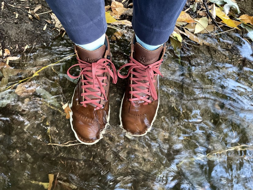 rain boots womens - a very luxurious design, this full leather boot has a very low flood...