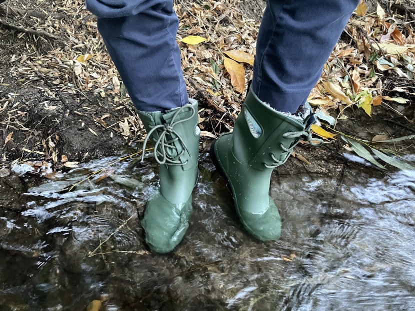 bogs amanda plush ii lace - it&#039;s easier to romp through shallow streams and deep puddles in this...