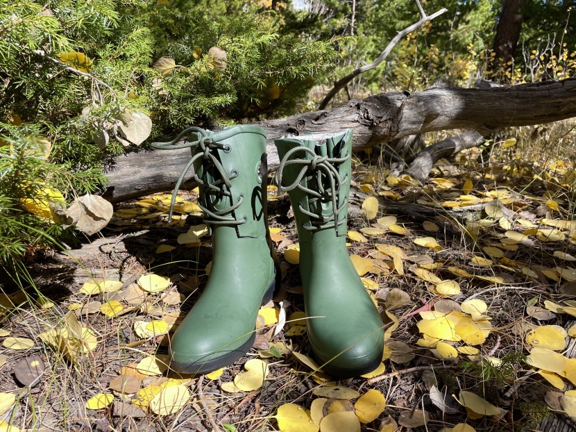 bogs amanda plush ii lace - the flexibility in the shaft allows for more fluid movement and the...