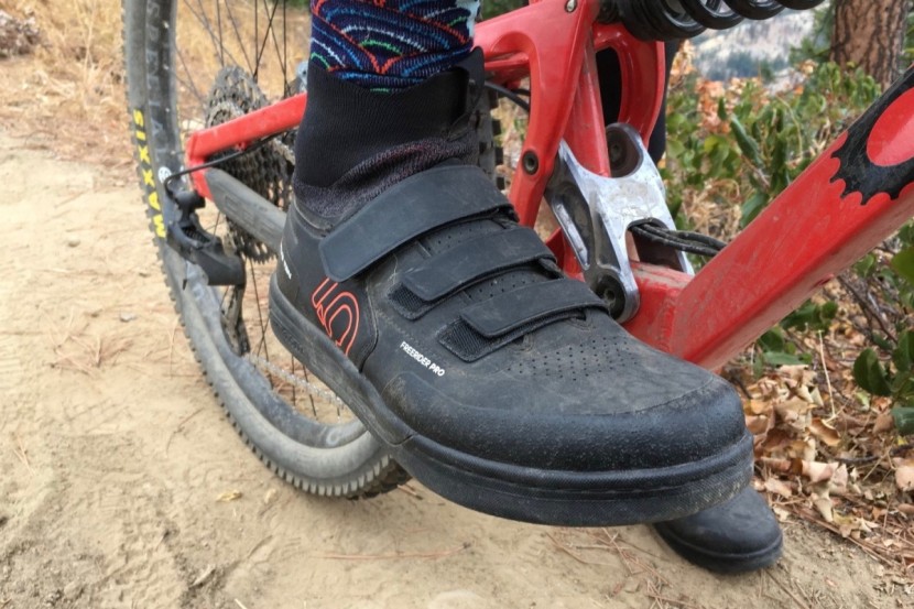 five ten freerider pro mid vcs - the main body of the shoe has a very average fit. the toe box is a...