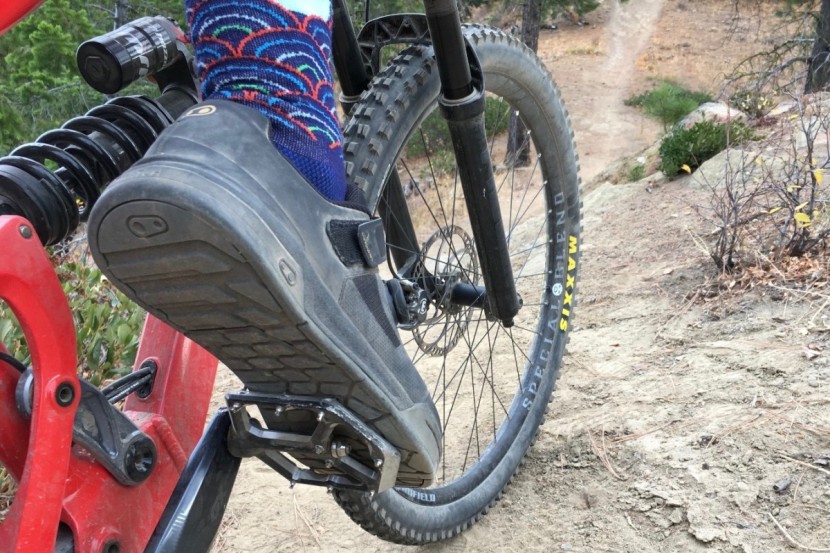 crankbrothers stamp boa - with a tread design &quot;optimized&quot; to work with the stamp pedals, these...