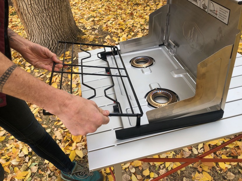 gsi pinnacle pro 2 - to clean the drip pan on the pinnacle pro, unhook the cooking grate...