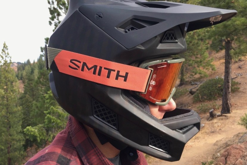 fox rampage pro carbon mips - the fixed visor features breakaway screws to release the visor in...