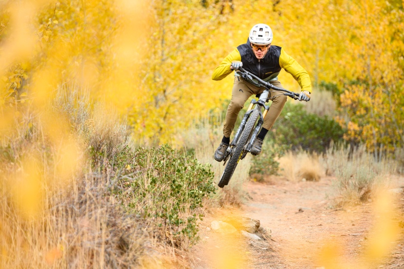 trail mountain bike - the izzo is a lively bike that encourages you to go fast and pop off...