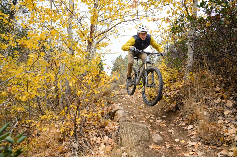 yt izzo core 4 - sharp, agile, fast. yt describes the izzo pretty accurately.