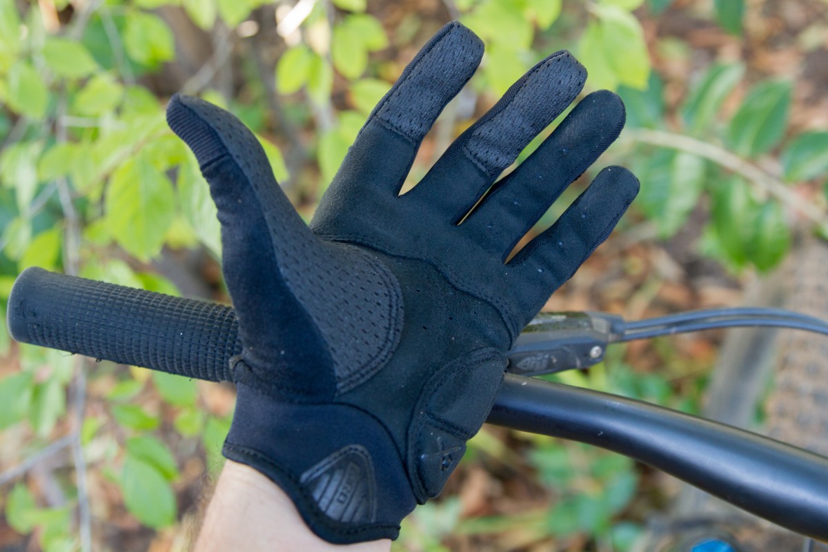 The 7 Best Mountain Bike Gloves of 2023 | Tested by GearLab