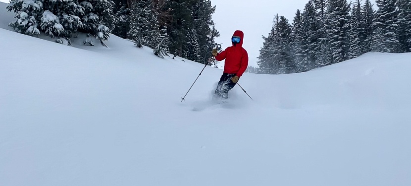 patagonia ascensionist - a lower waist hemline is important for keeping powder out of your...