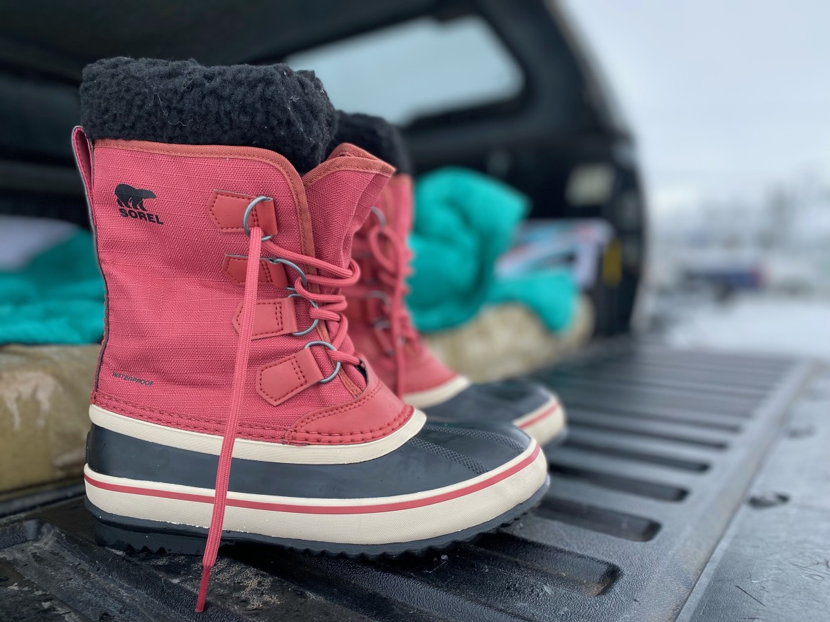 Sorel Winter Carnival Review (We like the color, lacing system, furry collar, and overall style of the Winter Carnival, we just wish it performed...)