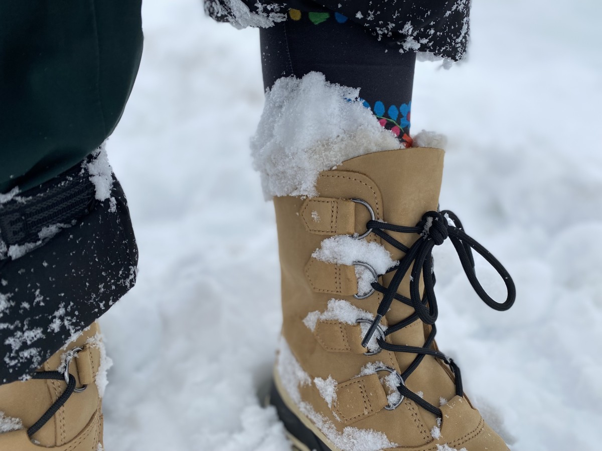 Sorel Caribou - Women's Review (Deep snow would pile up on the collar of the Caribou but almost never seemed to get inside of the boot.)