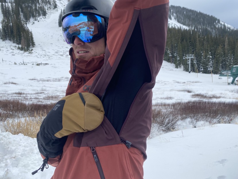 outdoor research skytour ascentshell - long pit vents with easy-to-grasp zippers add to the skytour&#039;s...