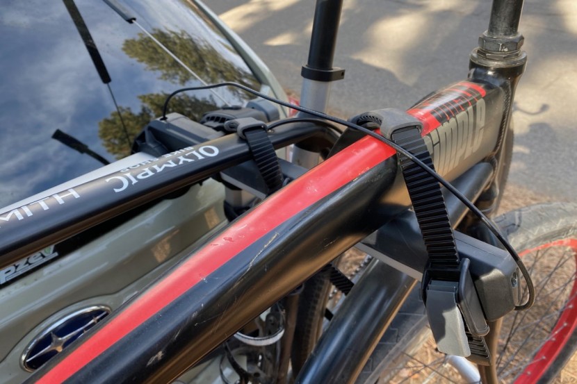 thule outway hanging 2 - the cable lock for the bike stows neatly into the end of the support...