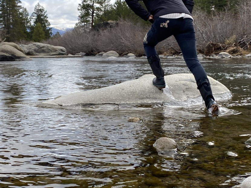 bogs crandall ii tall adjustable for women - testing our boots for waterproofness included lots of river romping...