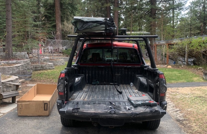 thule tepui foothill - the mounting rails on this model come installed at the factory, so...