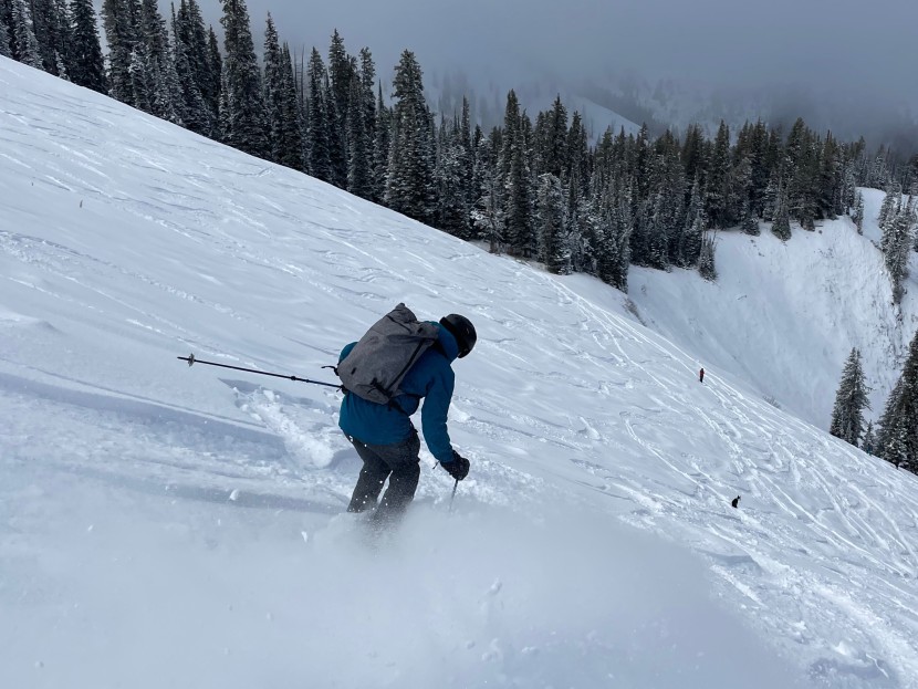 black diamond dawn patrol hybrid - the dawn patrol hybrid are breathable and flexible in the...