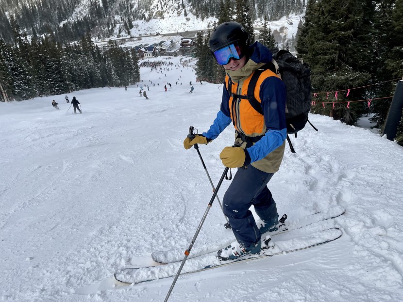 norrona lofoten gore-tex pro for women - we loved the slightly longer fit in the hem and the arms of the...