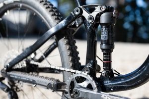 The Rock Shox Deluxe Select R shock performs its suspension duties...