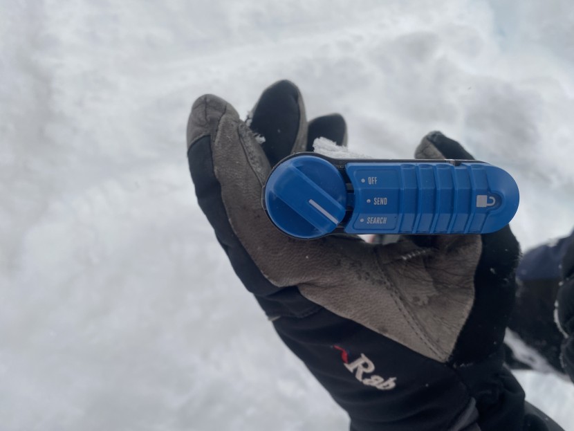 black diamond recon lt - showing the svelte dimensions of this model along with its...