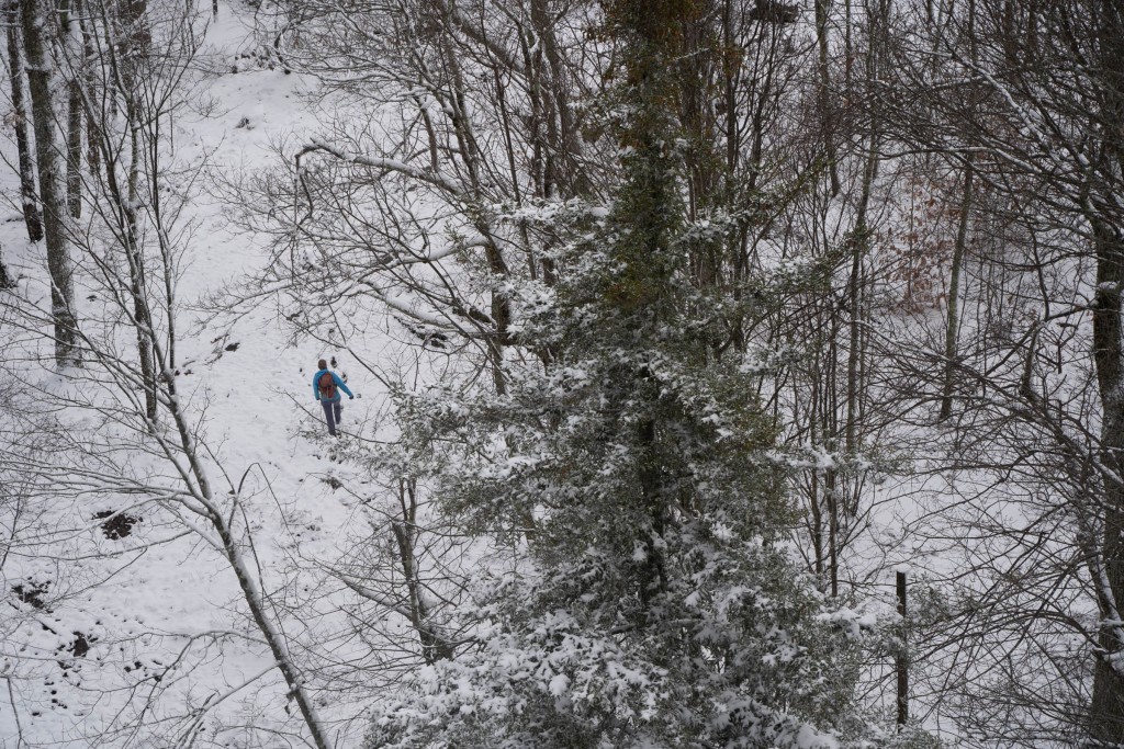 somewear global hotspot - early winter in the northeast us. sat comms now go everywhere with...