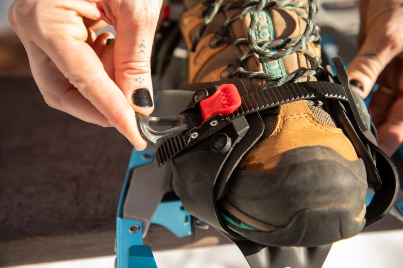 msr revo explore for women - unfortunately, these bindings pinch the forefoot, causing uneven and...