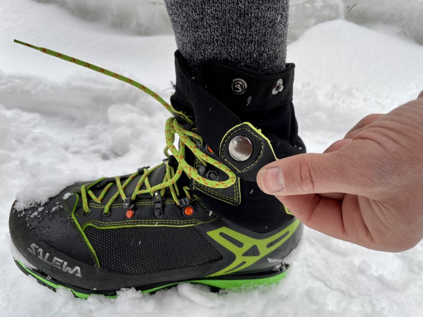 salewa vultur vertical gore-tex - the cuff adjustment snap has two positions.
