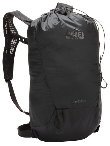 rei co-op flash 18 daypack review