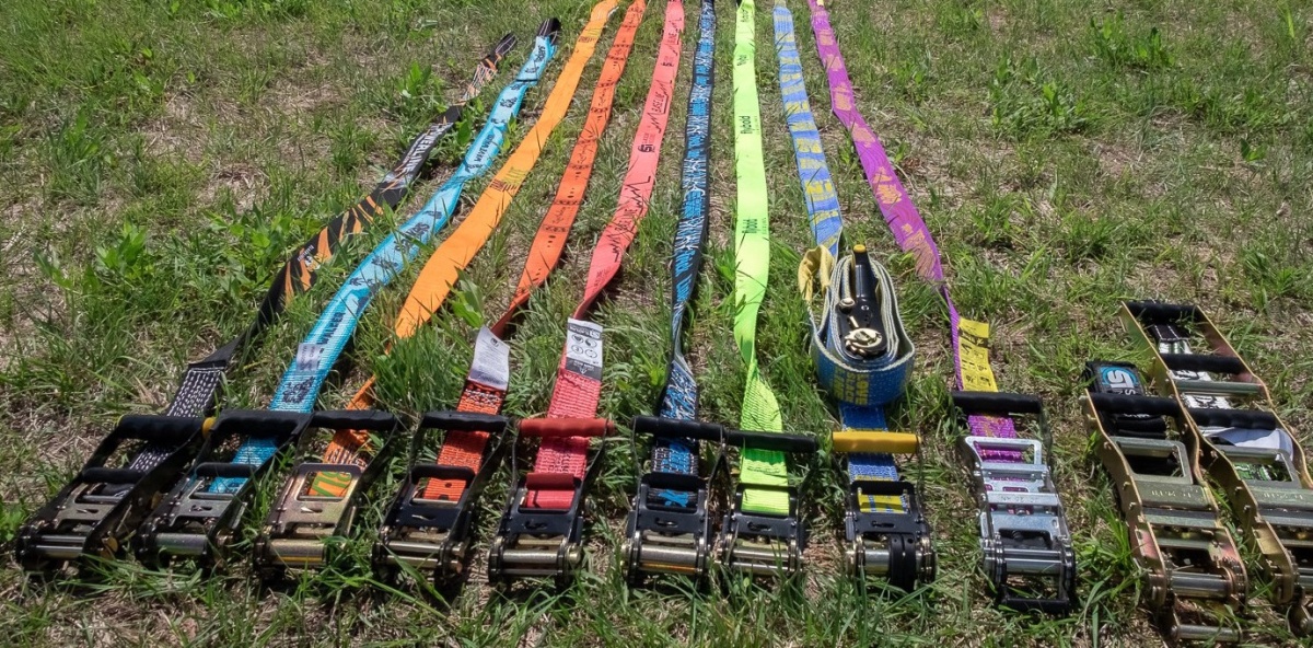 Best Slackline Review (We performed deep testing on the best slacklines we could buy and compared each one on key metrics.)