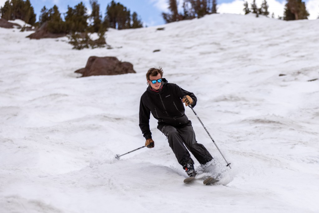 ski boots - the fischer ranger has a very snug and precise-fitting toe box that...