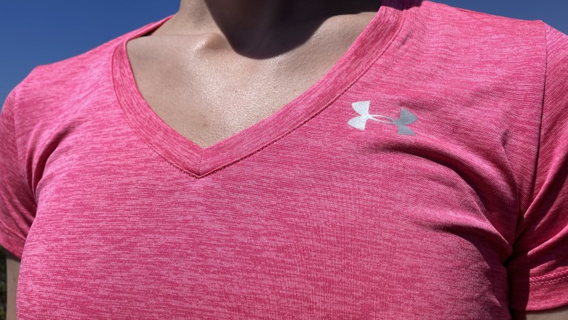 running shirt womens - the thickness of the under armour v-neck makes it a very durable...