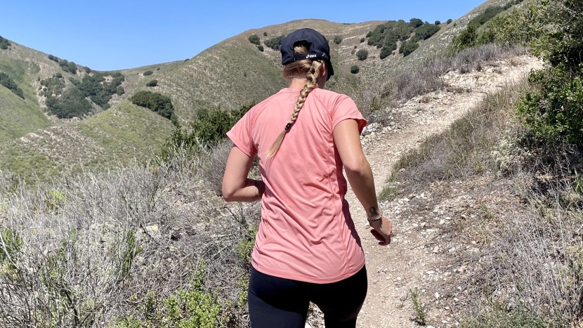 running shirt womens - the lightweight and breathable fabric of the or echo makes it a...