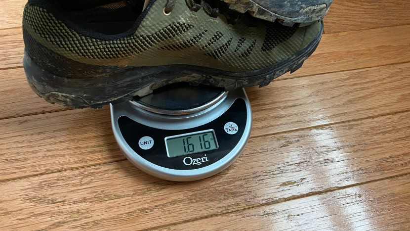 salomon outline low gtx - the outline gtx is one of the lightest models in the category and it...