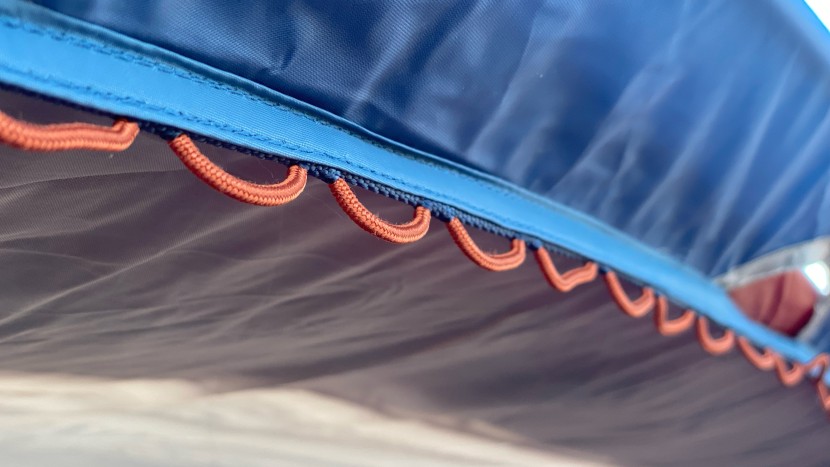 32 gear loops make a great place to hang hats, shoes, and sunglasses.