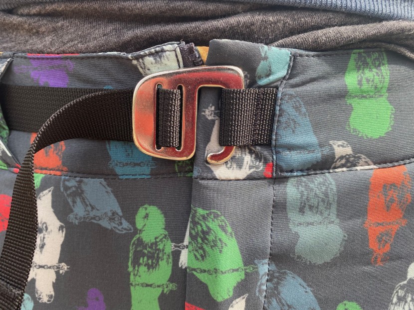 pearl izumi summit shell short women&#039;s - the aluminum buckle adds some flair but is limited in how much it...