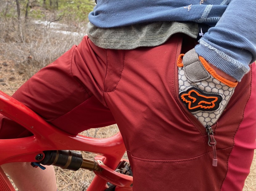 endura mt500 spray short ii women's - pocket placement is super handy for keeping hands warm, if not ideal...